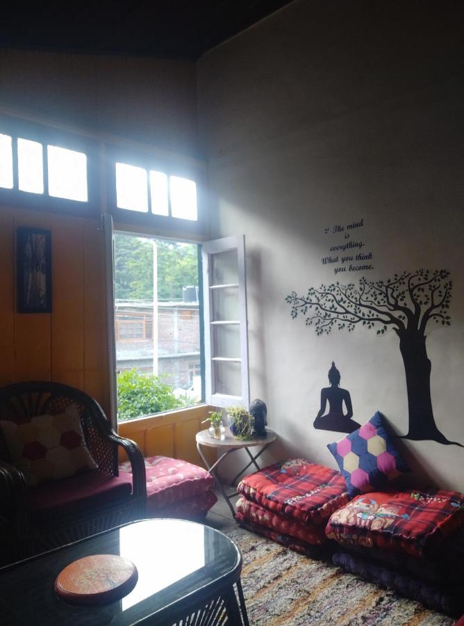 The Prasher Lodge Mall Road Manali ภายนอก รูปภาพ