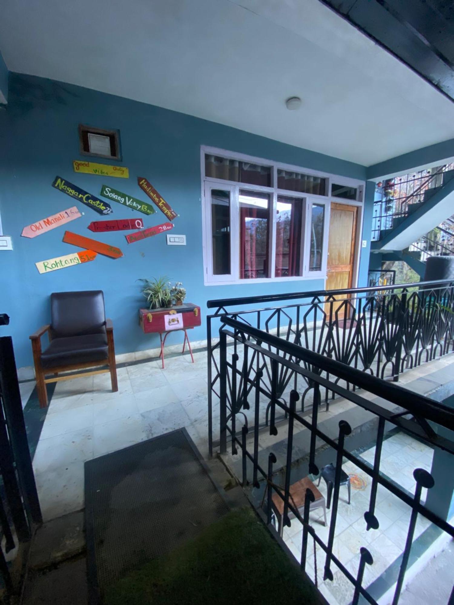 The Prasher Lodge Mall Road Manali ภายนอก รูปภาพ